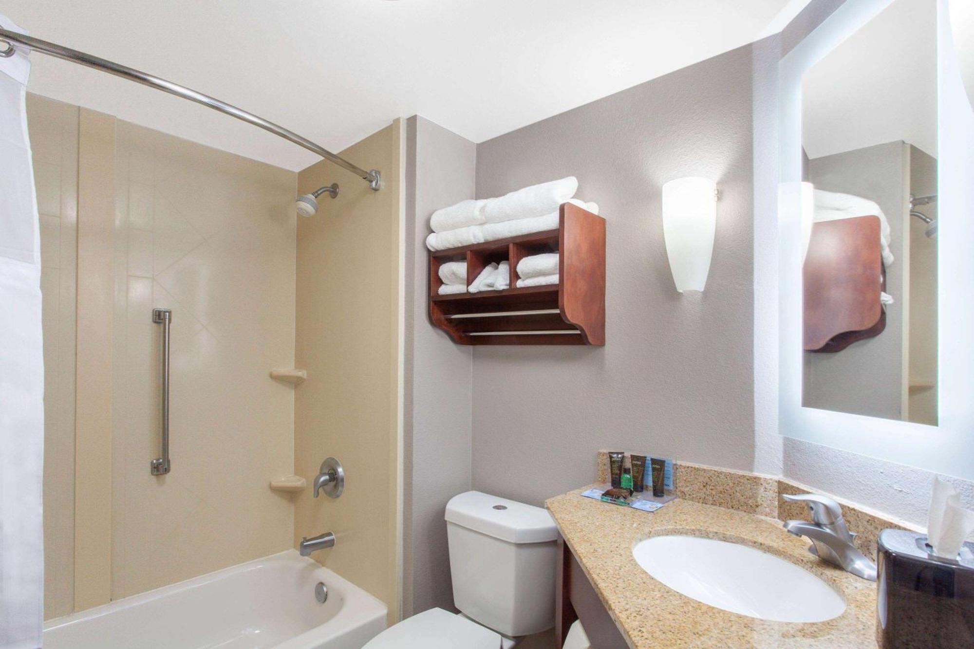 Hotel Wingate By Wyndham Charleston Coliseum North Charleston Zewnętrze zdjęcie